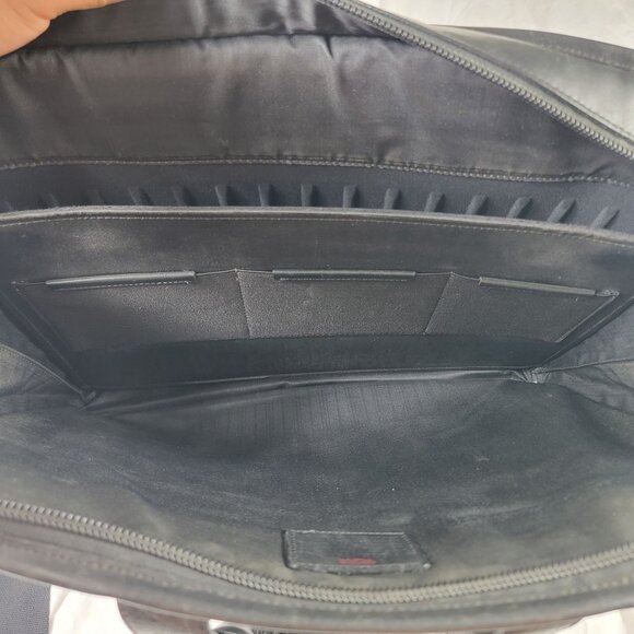 Tumi Alpha Slim Large Screen Portfolio Leather Briefcase Laptop 96111DH - Picture 4 of 14